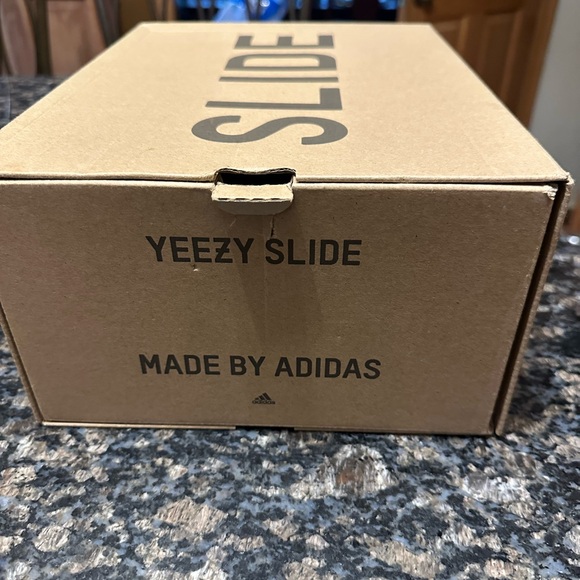 adidas Yeezy Slide Originals - Picture 8 of 10